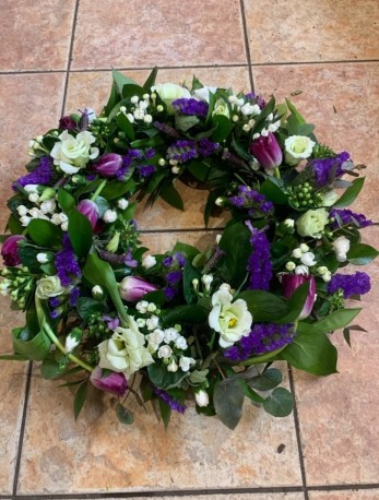 White Purple and Lilac Open Wreath