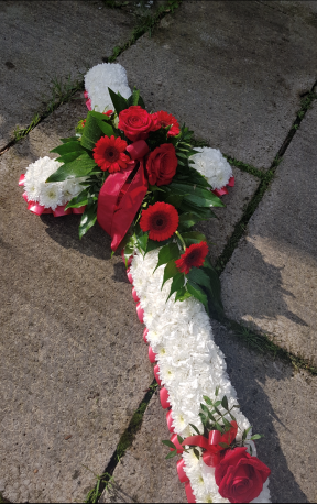 4ft white and red rose cross